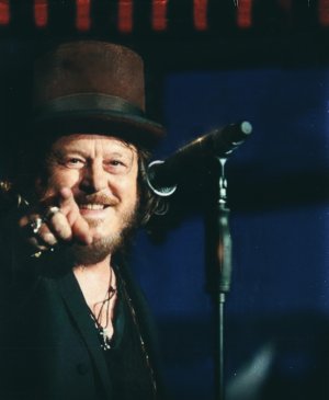 Zucchero "Sugar" Fornaciari: rinviati al 2022 i 14 show all'Arena di Verona