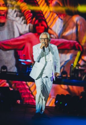 Nino D'Angelo torna nei palasport con "I Miei Meravigliosi Anni '80…E Non Solo!"