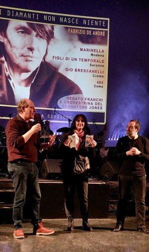 Dai diamanti non nasce niente. Concerto in omaggio per Fabrizio De André al Teatro Gloria di Como